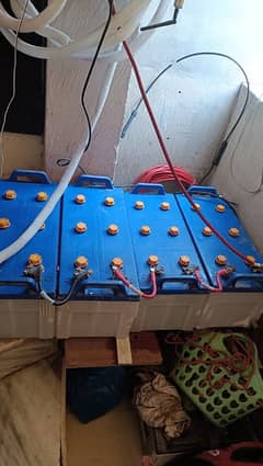 100% ok 1 year used 230amp phoenix 4 Battries in working condition