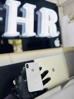iPhone XS 256gb dual sim approved white Colour best condition