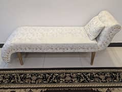 dewaan for sell due to shifting