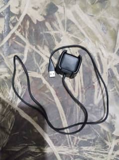 urgent sale Fitbit versa charger available  03016575297