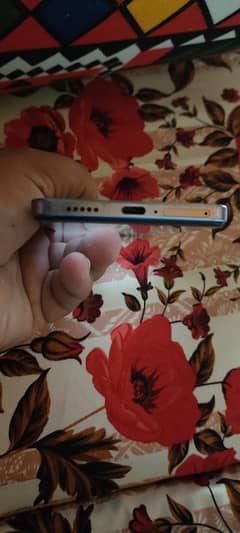v27e 9/10 condition full box