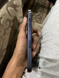 iPhone 15 pro 128 gb