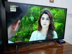 32 Inch LED Borderless for Sell (Malaysian Import)