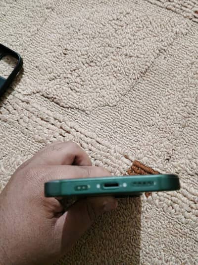 Im selling iphone 13