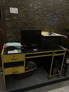 COMPUTER TABLE FOR KIDS