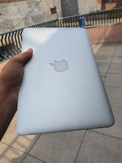 MacBook