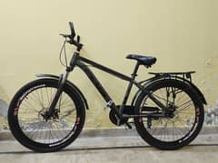 Stylish Black Cycle disbreak and shoks– Excellent Condition, Like New