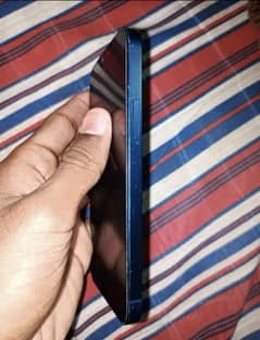 Iphone 12 64gb jv face id fail (repairable in 5k)