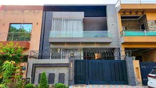 Your Dream Fully Furnished 6.5 Marla House Is Available In DHA Phase 5 - Block D