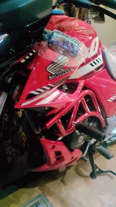 HONDA CB150F RED