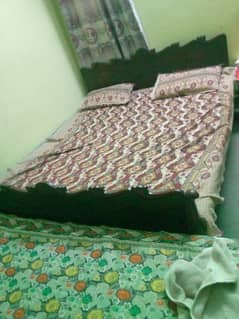 bed 10 by 10