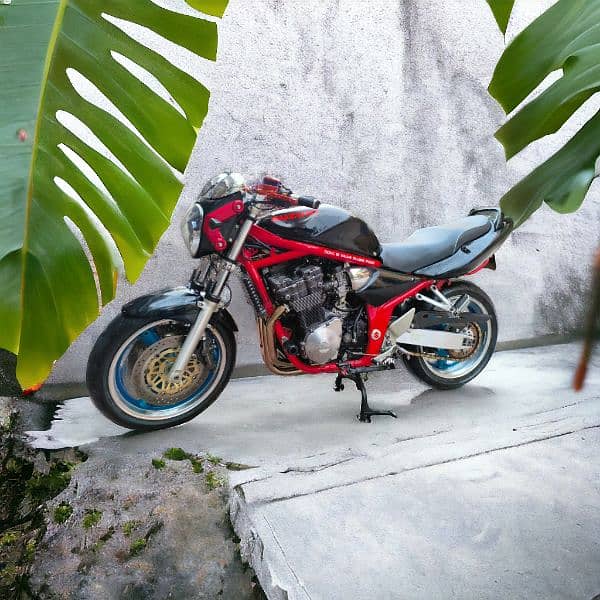 Suzuki heavy bike 1200cc (original) 0