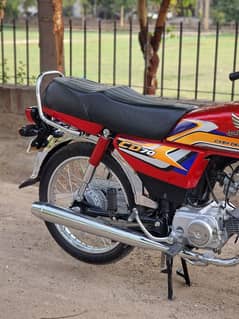 Honda 70cc Bike for Sale – Like New