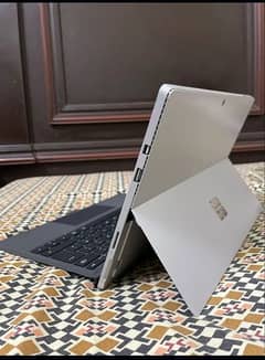 Microsoft Surface Pro 4 i5 6th gen, 8, 256 SSD