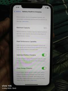 I phone 11 screchlese 10by 10 64 GB all ok ha 03026054774 Watts app