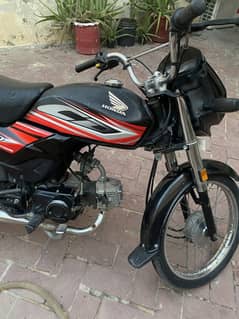 Cd 70 dream black color