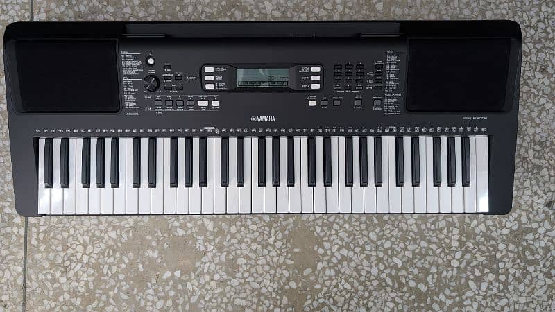 Yamaha PSR E373 5