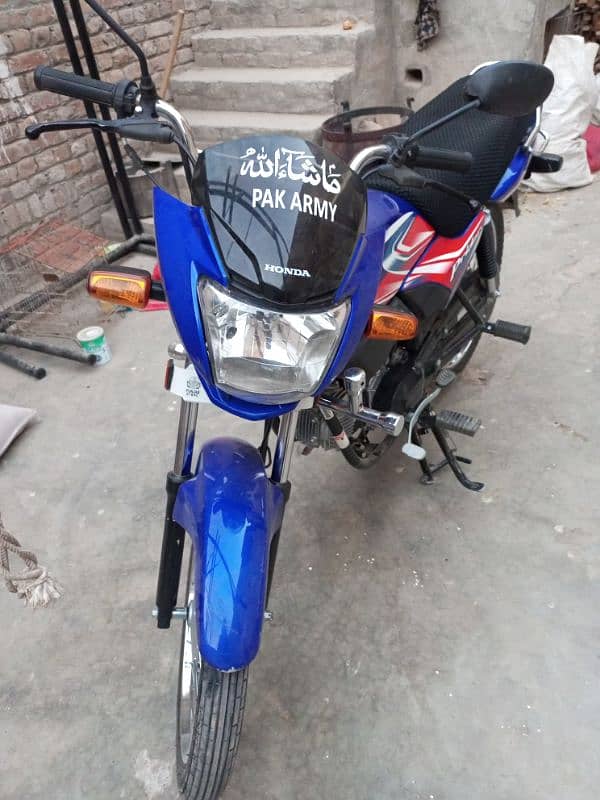 blue color 10 by 10 condition only 2 month use 1