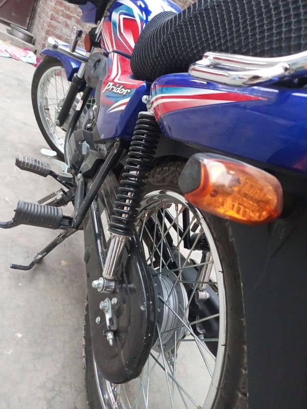 blue color 10 by 10 condition only 2 month use 4