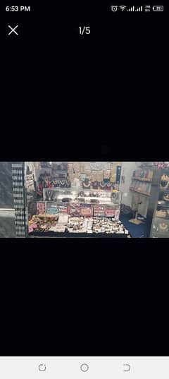 ARTIFICIAL JEWELERY