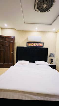 2 Bedroom Vip apartment available on daily basis in bahria town LHR