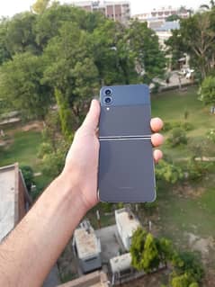 Samsung Galaxy Z Flip 4 PTA Approved Black Grey Clour 256 GB