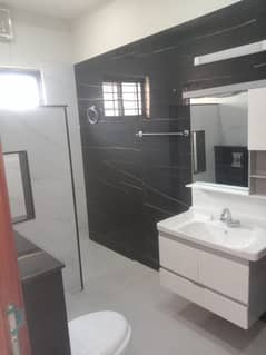 10 MARLA UPPER PORTION FOR RENT WITH OUT GAS
