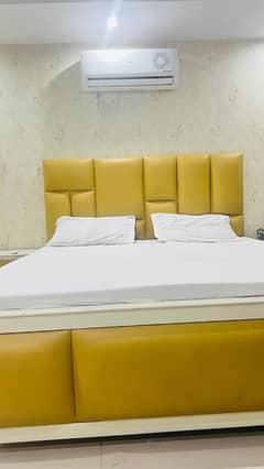 One Bedroom Vip apartment available on daily basis in bahria town LHR