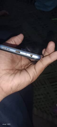 Vivo y20 4+64 10by10