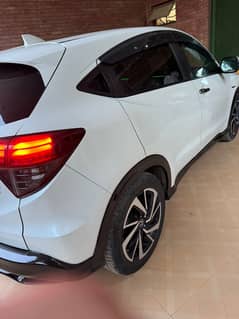 Honda Vezel 2018/24 Hybrid RS