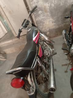 Honda 125  2010 moald ha 2011 ka number ha enjan OK ha papr all ok