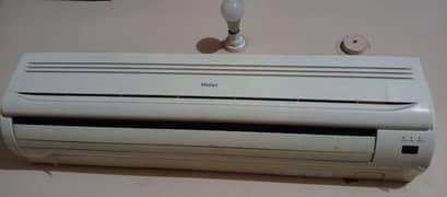 Hair ac  1.5 Ton old Model  For sale