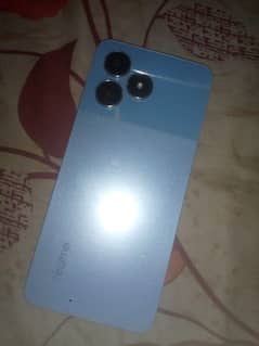realme