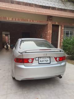Honda accord 2010 for sale ( exchange possible with a 660 cc )
