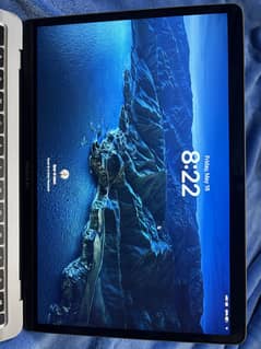 MacBook Air M1 (13-inch, 8GB RAM, 256GB SSD) – Excellent Condition