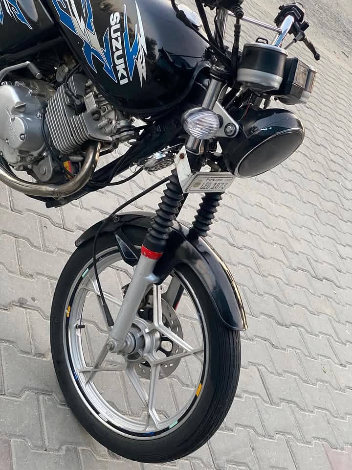 Suzuki gs 150 se for sale 4