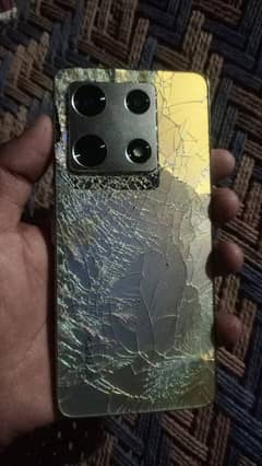 Infinix note 30 pro he 12+256  Helio G99  chipset he refresh rate 120