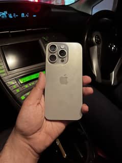 Iphone 15 pro Natural Titanium JV