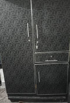 Almari for sale condition 10 by 8