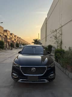 MG HS 2021