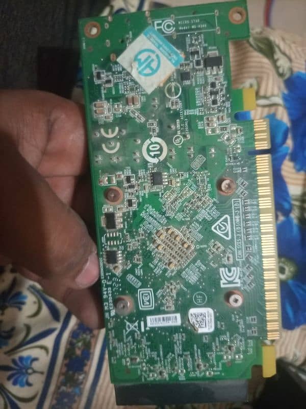 R7 450 4Gb ddr5 128 bit 1