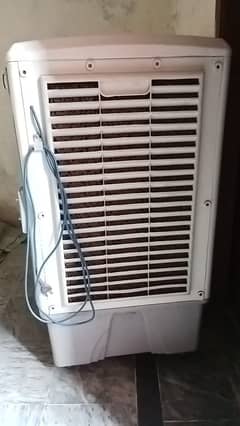Air coller bs 6 month chla hai condition 10/10 hai