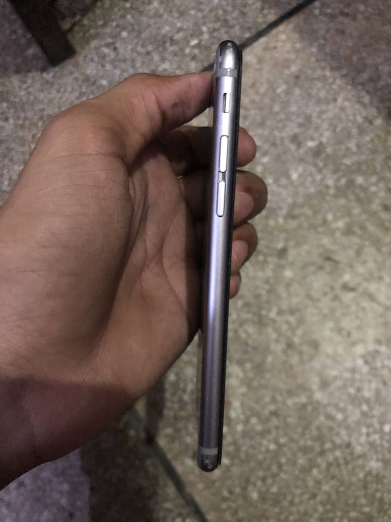 Iphone 6 Non pta 32 gb Exchange possible. 3