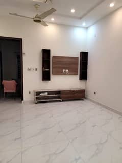 10 Marla Brand New Luxury Upper Portion Available For Rent In Bahria Town Lahore.