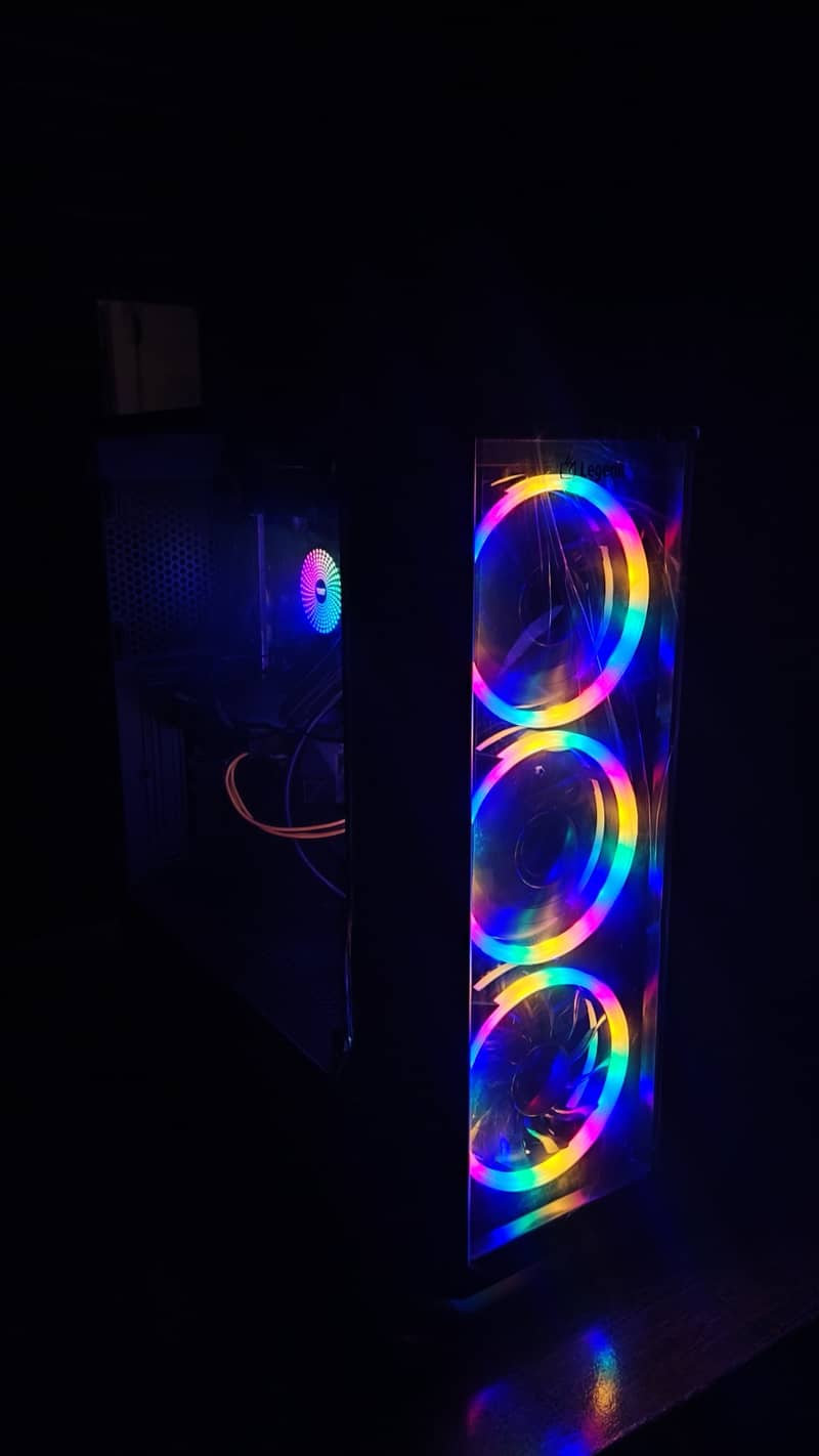 Gaming - Editing PC (i7 12700k processor) with two LEDs 8
