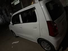 Suzuki wagon R.  2022 white