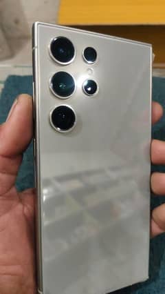 Samsung  S24ultra 12/256gb new condition with box&cable&minor dot