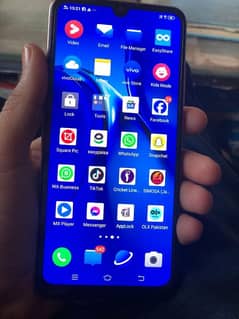 vivo 4 / 128