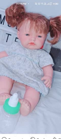 18 inch dool he belkul new he soft selikon ke he sath piote pat fedar