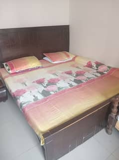 King Sized Bed for Sale